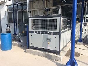 风冷螺杆式冷水机